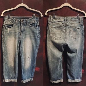 Distressed Light Wash Denim Capris